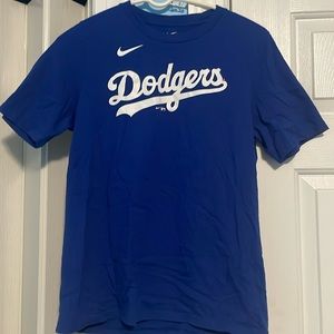 Nike Dodgers T shirt size kids XL